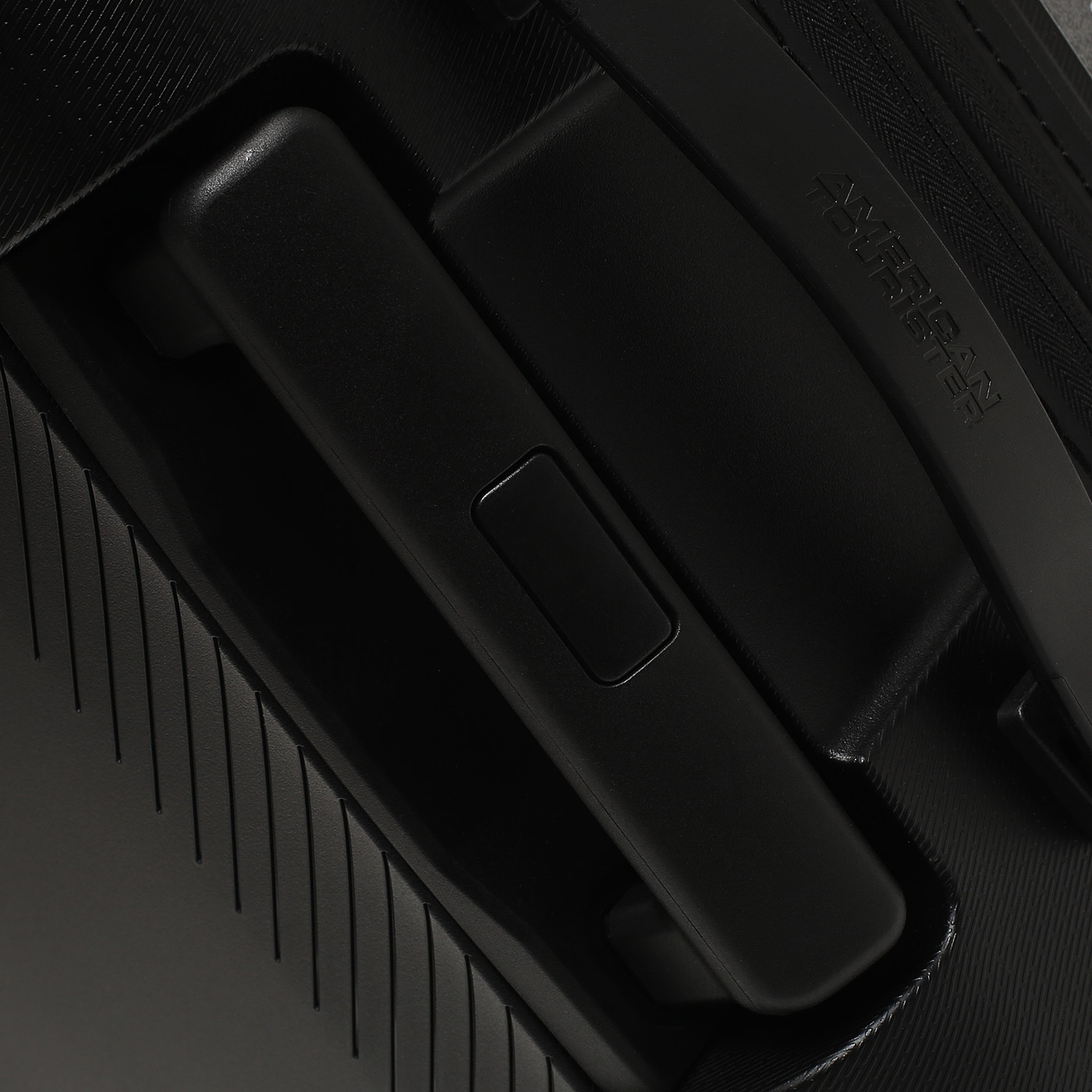 Чемодан большой L  American Tourister Dashpop