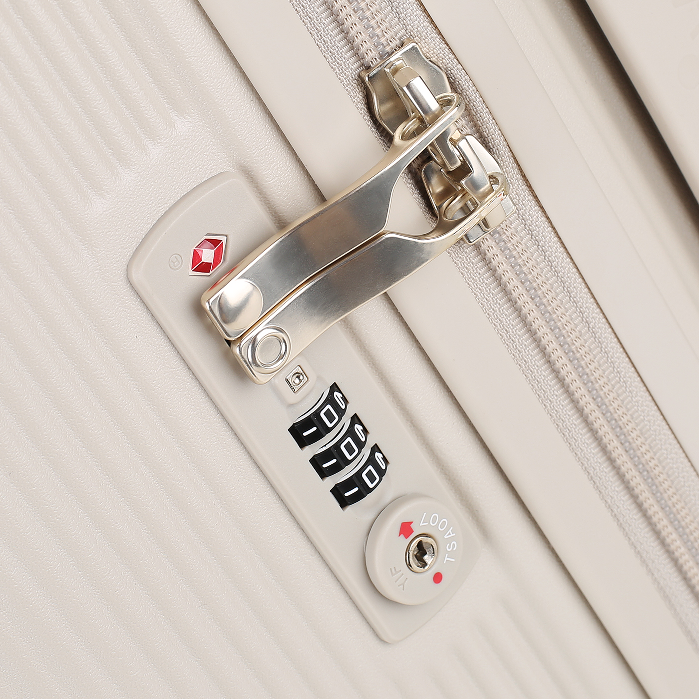 Чемодан большой L из поликарбоната Echolac Dynasty