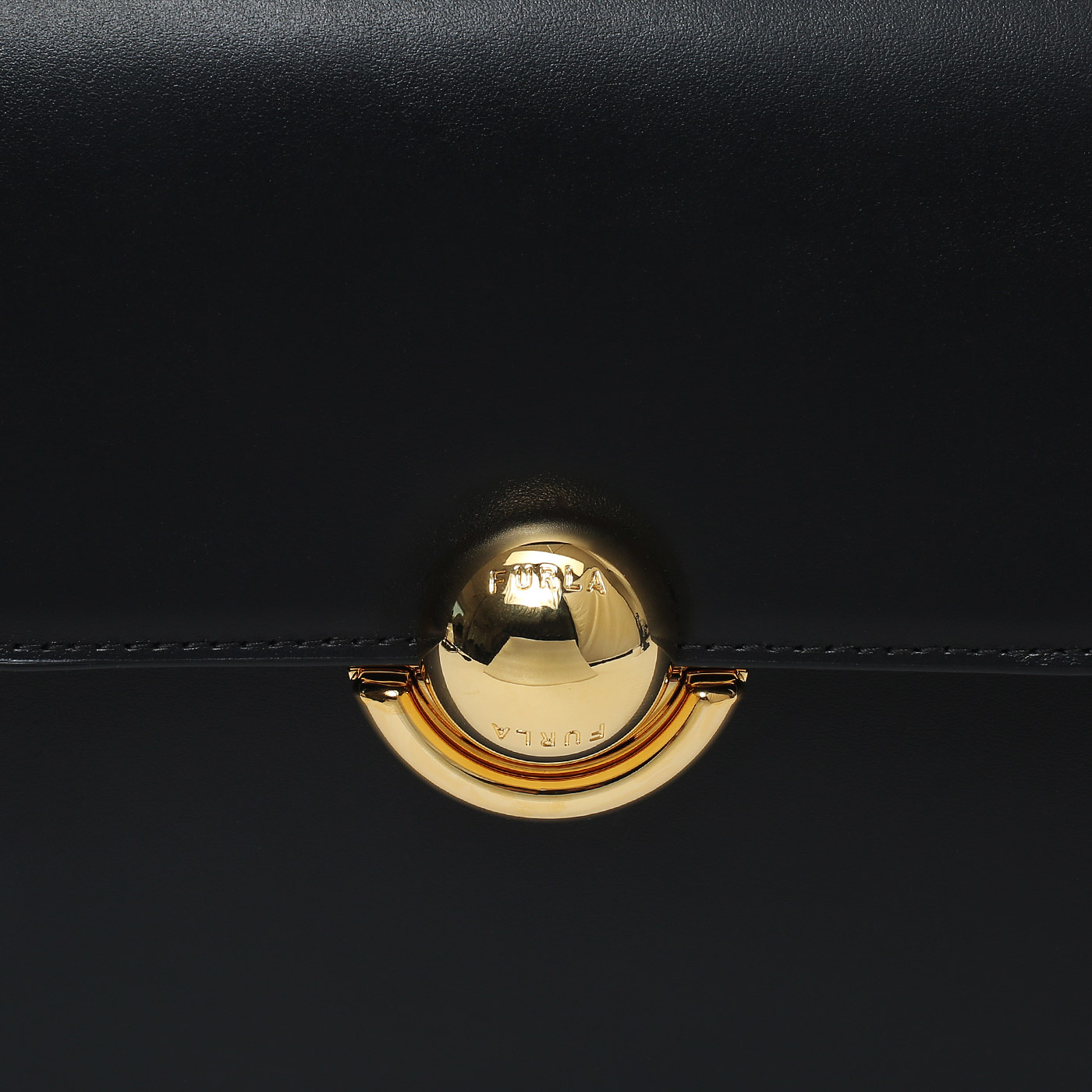 Кожаная сумка Furla Sfera