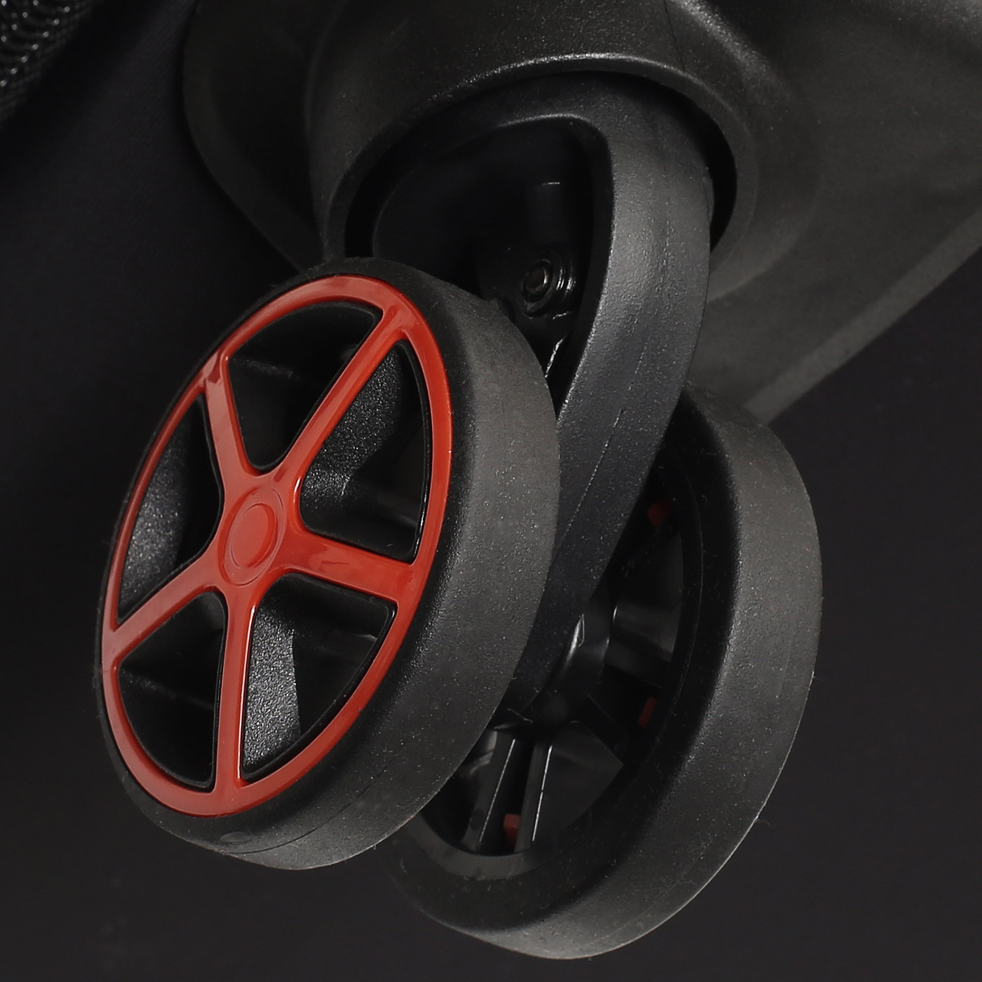 Чемодан средний M тканевый Eberhart Pure